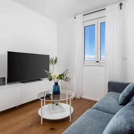 Luxury Mon Soleil 2 מורטר