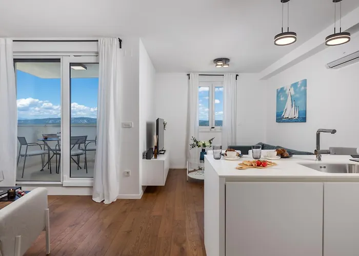 Luxury Mon Soleil 2 *