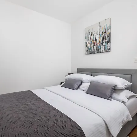 Luxury Mon Soleil 2 *